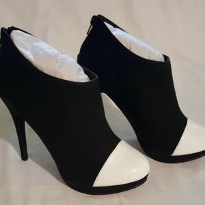 Black fx suede stiletto ankle bootie patent toe